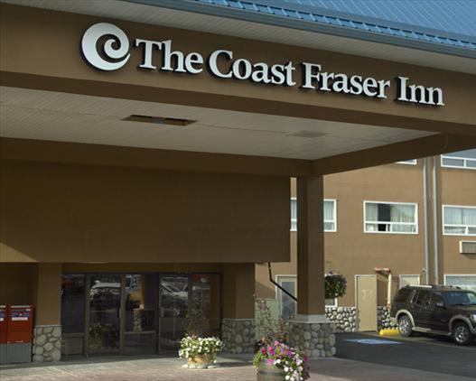 coast fraser inn hotel entrance british columbia 