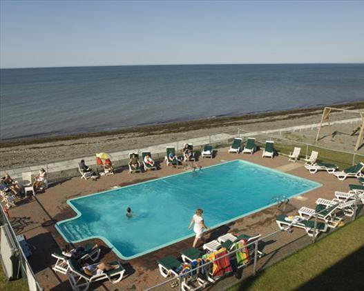 Riotel Matane hotel piscine quebec  hebergement c