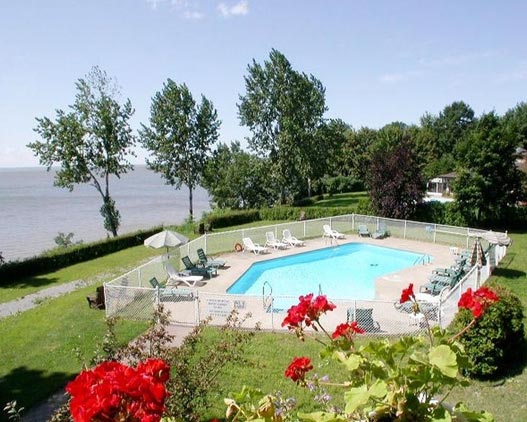 Auberge du Lac Saint-Pierre vacance Quebec piscine