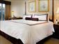 Sutton-Place-room-voyage-travel-Canada-gallery