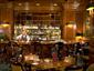 Sutton-Place-bar-voyage-travel-Canada-gallery