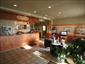 Motel-Havre-lobby-voyage-travel-Canada-gallery