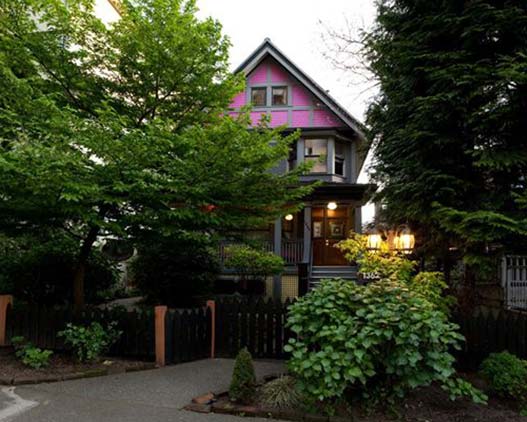 West-end-Guesthouse-welcome-BC-BB-gallery