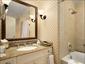 Fairmont-chateau-lake-louise-bathroom-gallery
