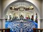 Fairmont-chateau-lake-louise-lobby-Canada-gallery