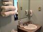 Anchor-Inn-Hotel-bathroom-travel-Canada-gallery