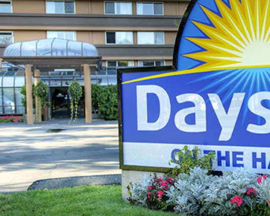 Days-Inn-on-the-Harbour-welcome-Canada-gallery