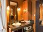 Auberge-Chic-Chocs-bathroom-Canada-gallery