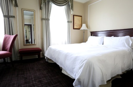 Le Clarendonhotelchambrequebec vacancesfamill