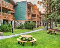 Lake Louise Inn-Exterior 2