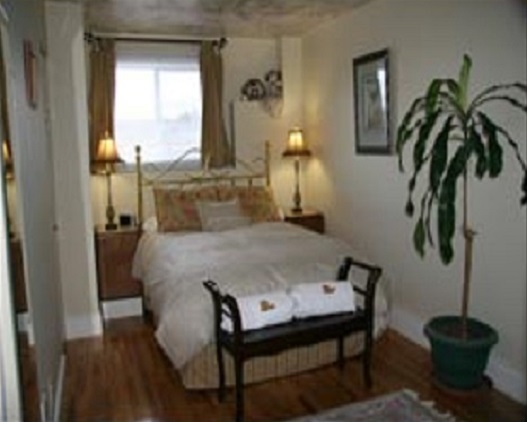 Above the Beach-Ruby Suite