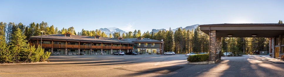 Mountaineer_Lodge_Panoramic_View_Gallery