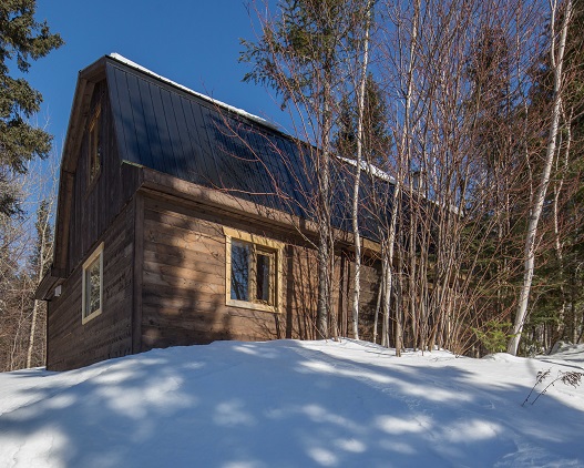 Canadian barn